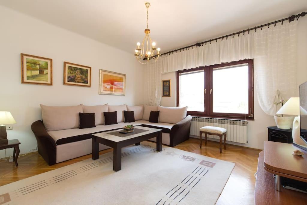 Appartement Old Town House In SJJ Extérieur photo