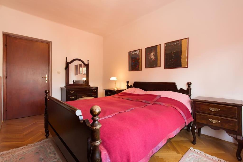 Appartement Old Town House In SJJ Extérieur photo